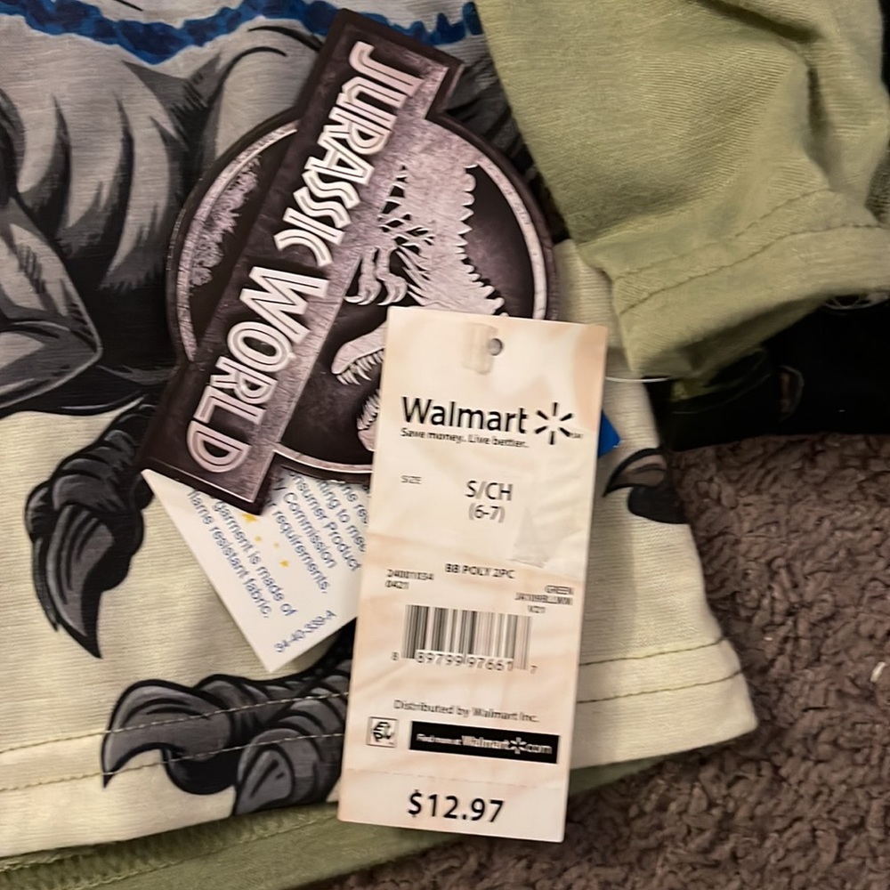 NWT Jurassic Park PJ size 6/7 - Picture 2 of 3